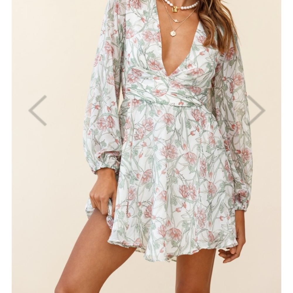Jessinta Long Sleeve Pintuck Waist Dress Floral